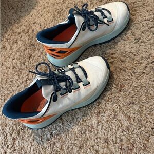 Kizik Women's Athletic Shoes - White and Orange